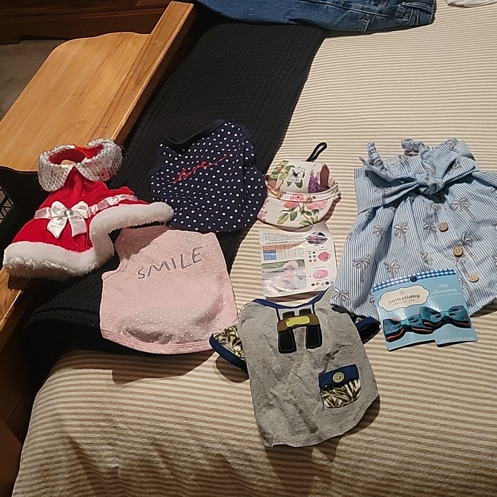 Dog clothes and Accessories Size Small